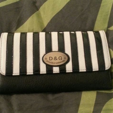 dolce gabbana wallets fake|is dolce gabbana genuine.